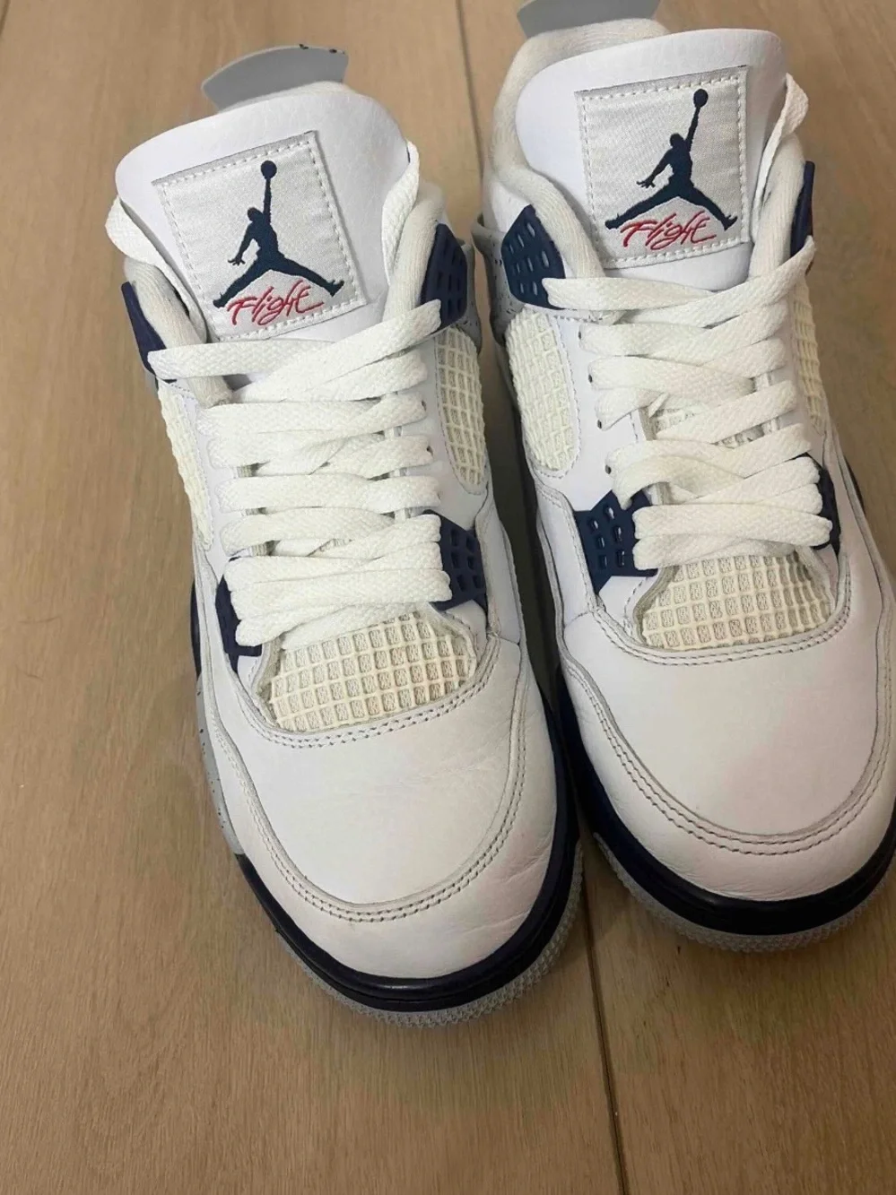 Jordan mens White and Navy Basketball Sneakers